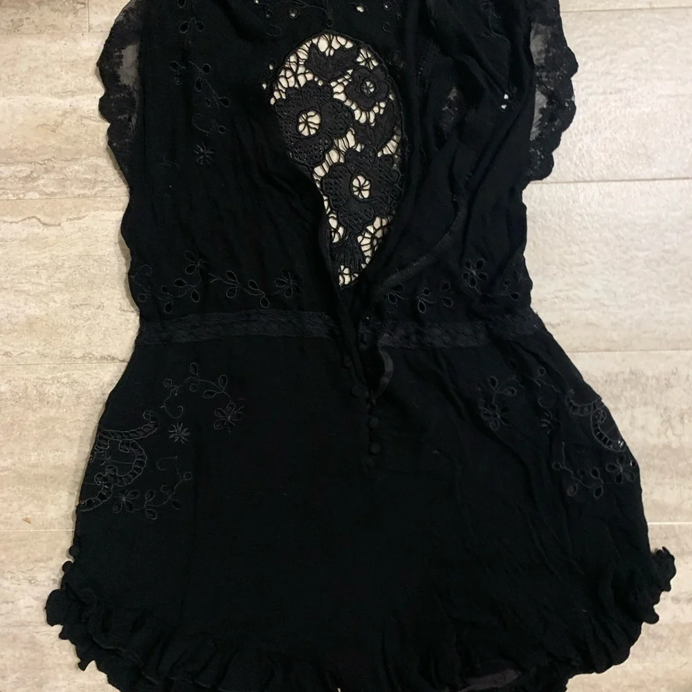 Spell Black Lace Romper with Deep V-Neck - Picture 6 of 6